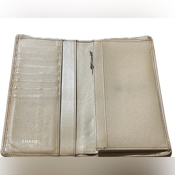 Chanel CoCo Button Long Bi-Fold Wallet, Beige - Picture 2 of 16
